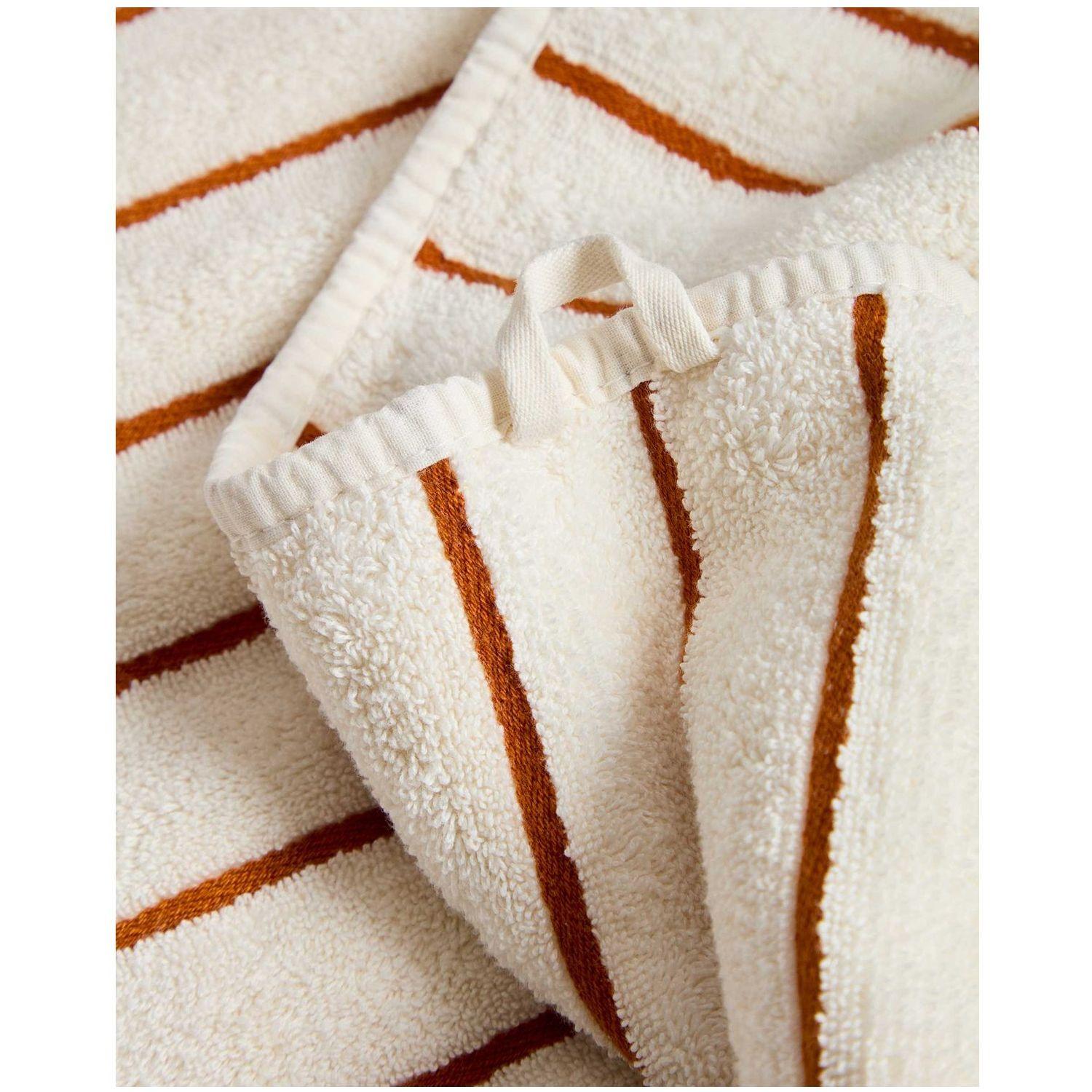 Handtuch Dorane aus 100 % Baumwolle mit orangefarbenen Streifen 70 x 140 cm