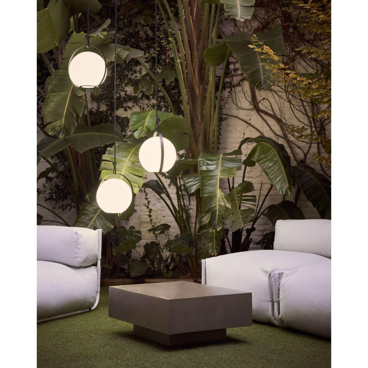 Dinesh Tischlampe mit schwarzem Stahlgriff