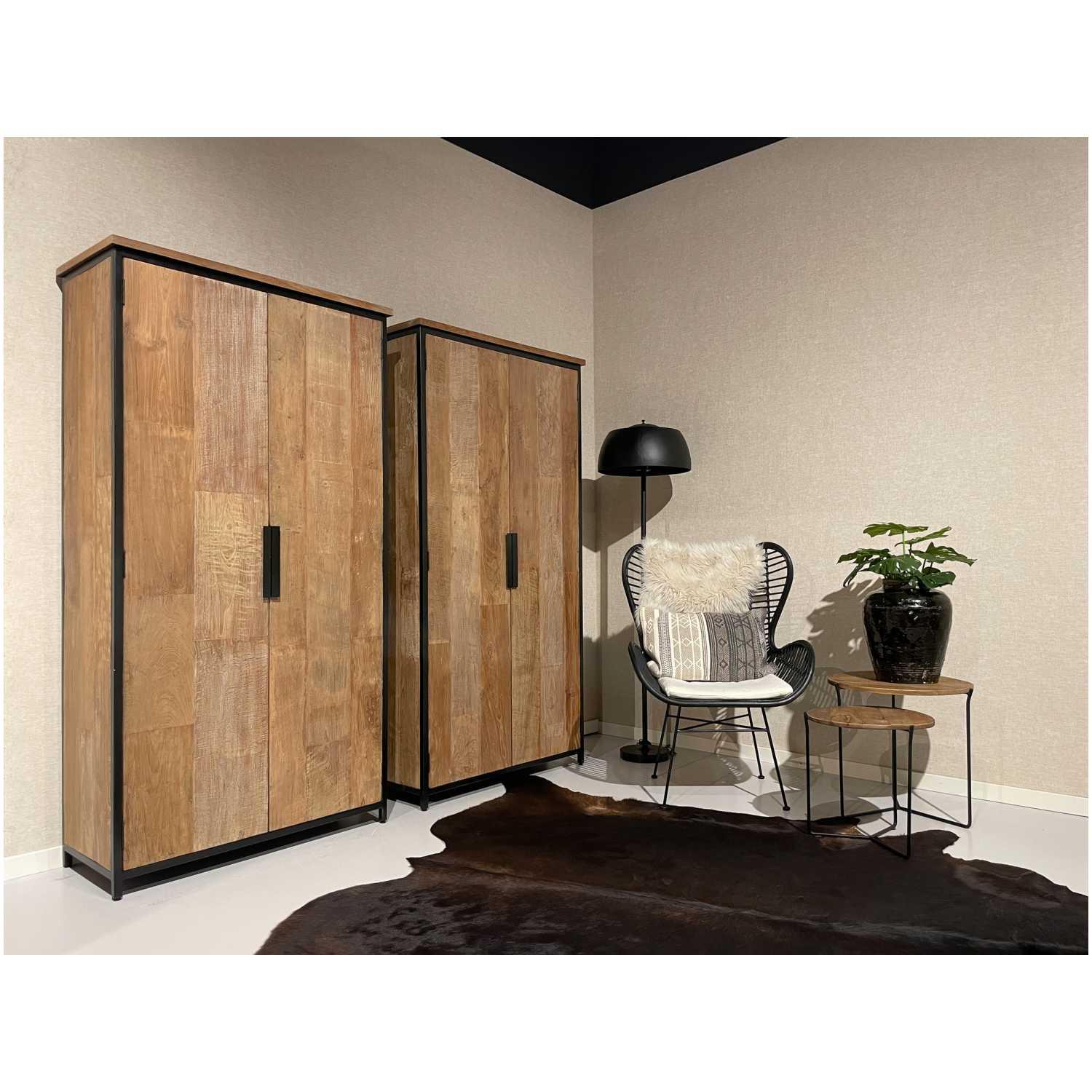 Holzschrank Tikky Teakholz vintage natur 100x195