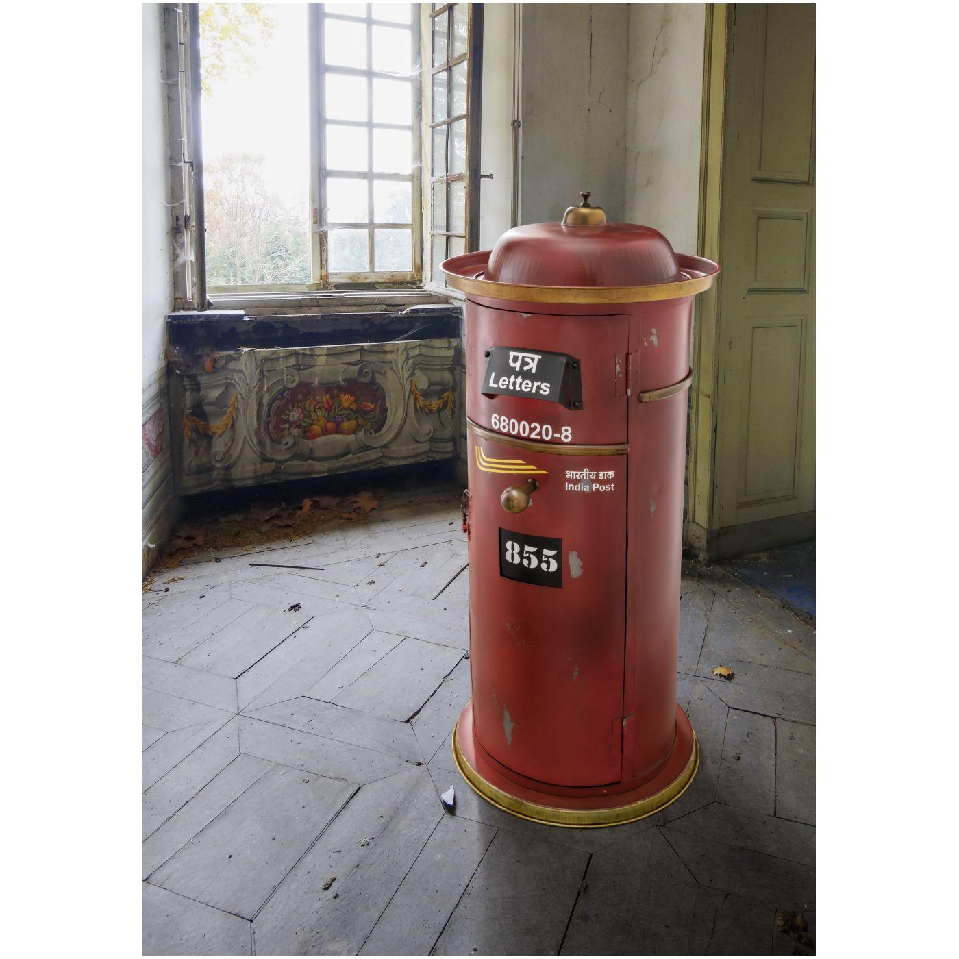Barschrank Weinregal Postbox Metall rot Unikat