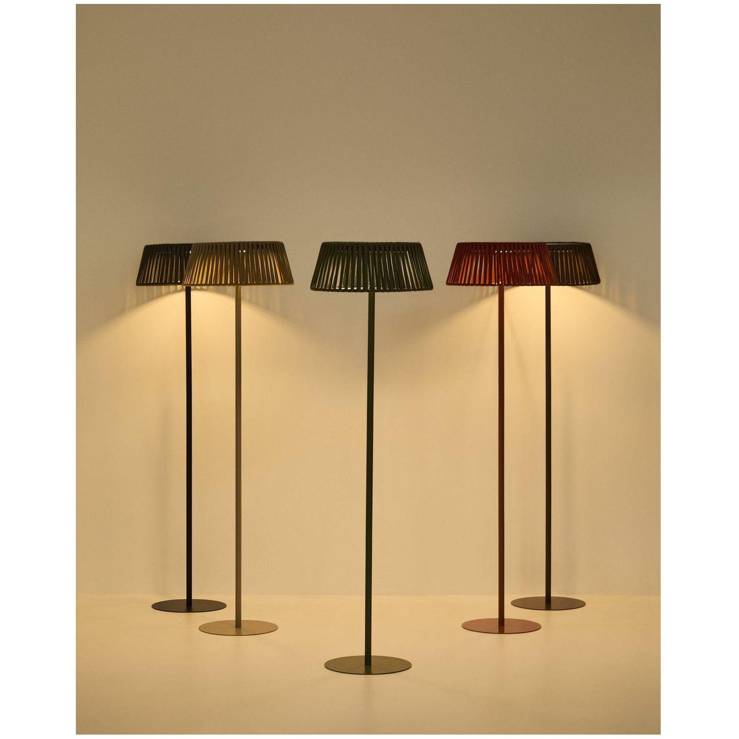 Outdoor-Solar-Stehlampe Aldet aus flachem Seil mit beigem Metallfuss 46x46