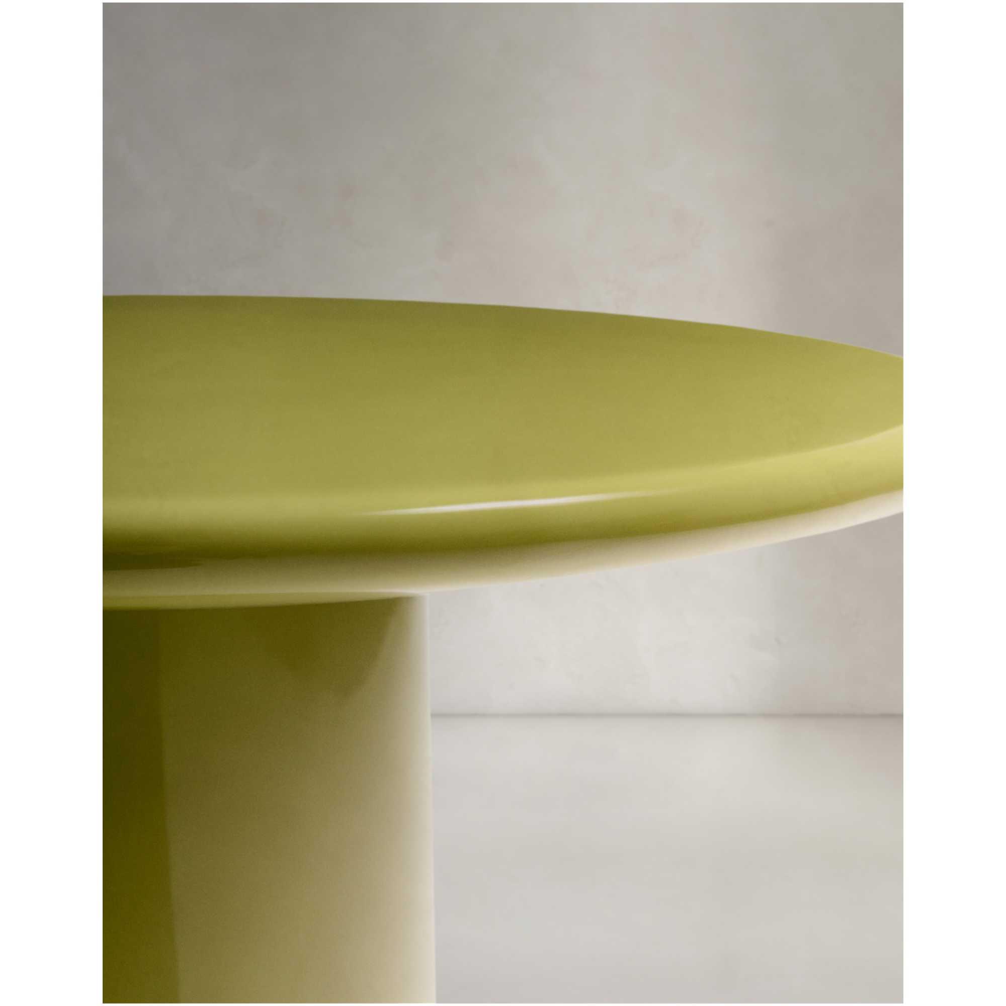 Couchtisch Albanella aus Zement mit glänzend grünem Finish 65x65