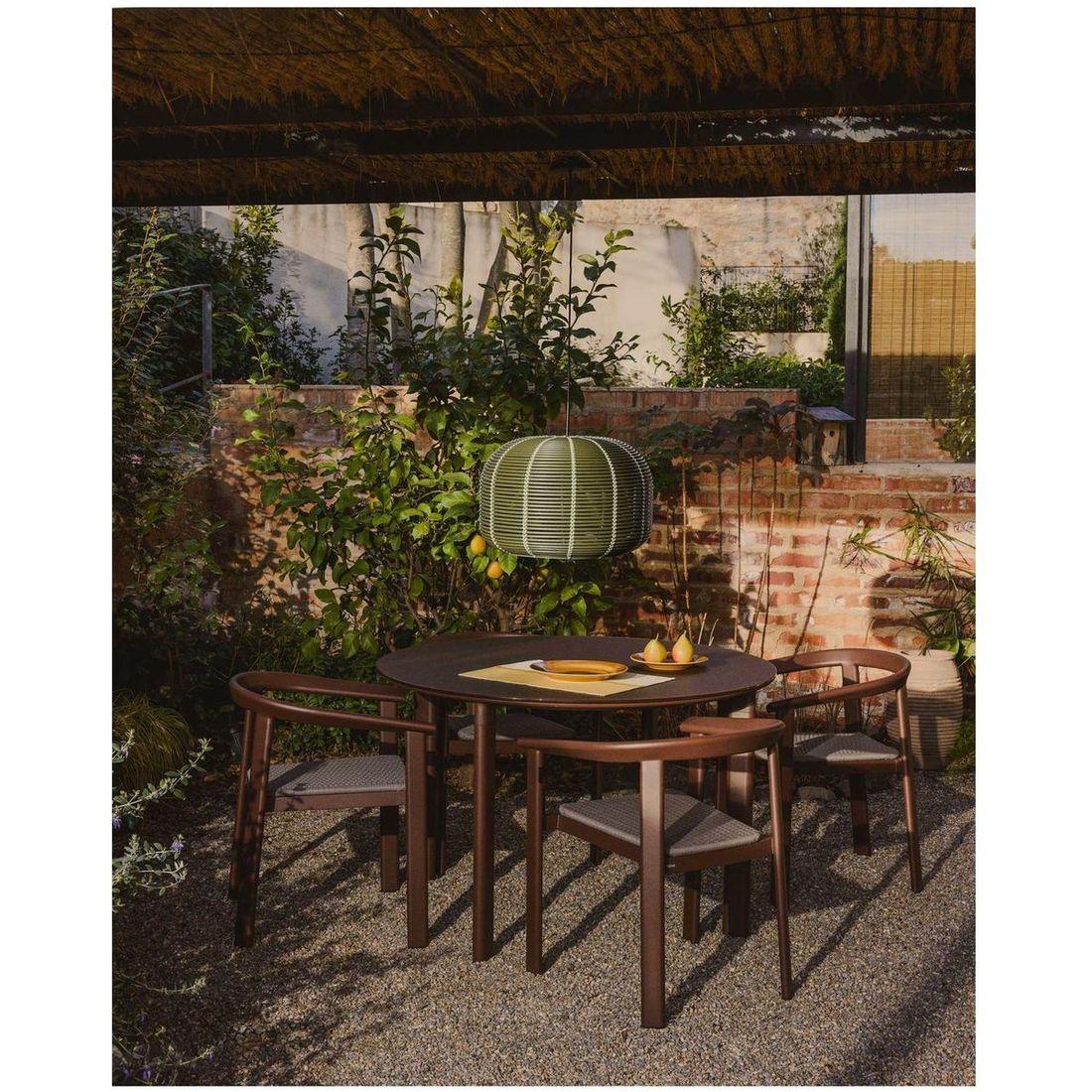 Set Erice mit 4 Stapelstühlen aus Aluminium und Seil und einem Tisch aus Aluminium und gehärtetem Glas in Braun