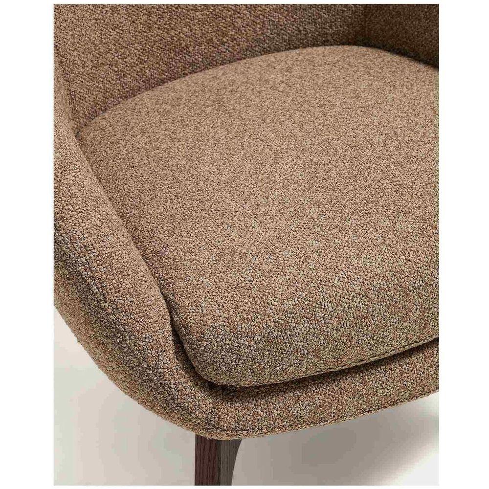 Ohrensessel Adiran dicker Chenille hellbraun Beinen Eichenholz massiv Nussbaum-Finish