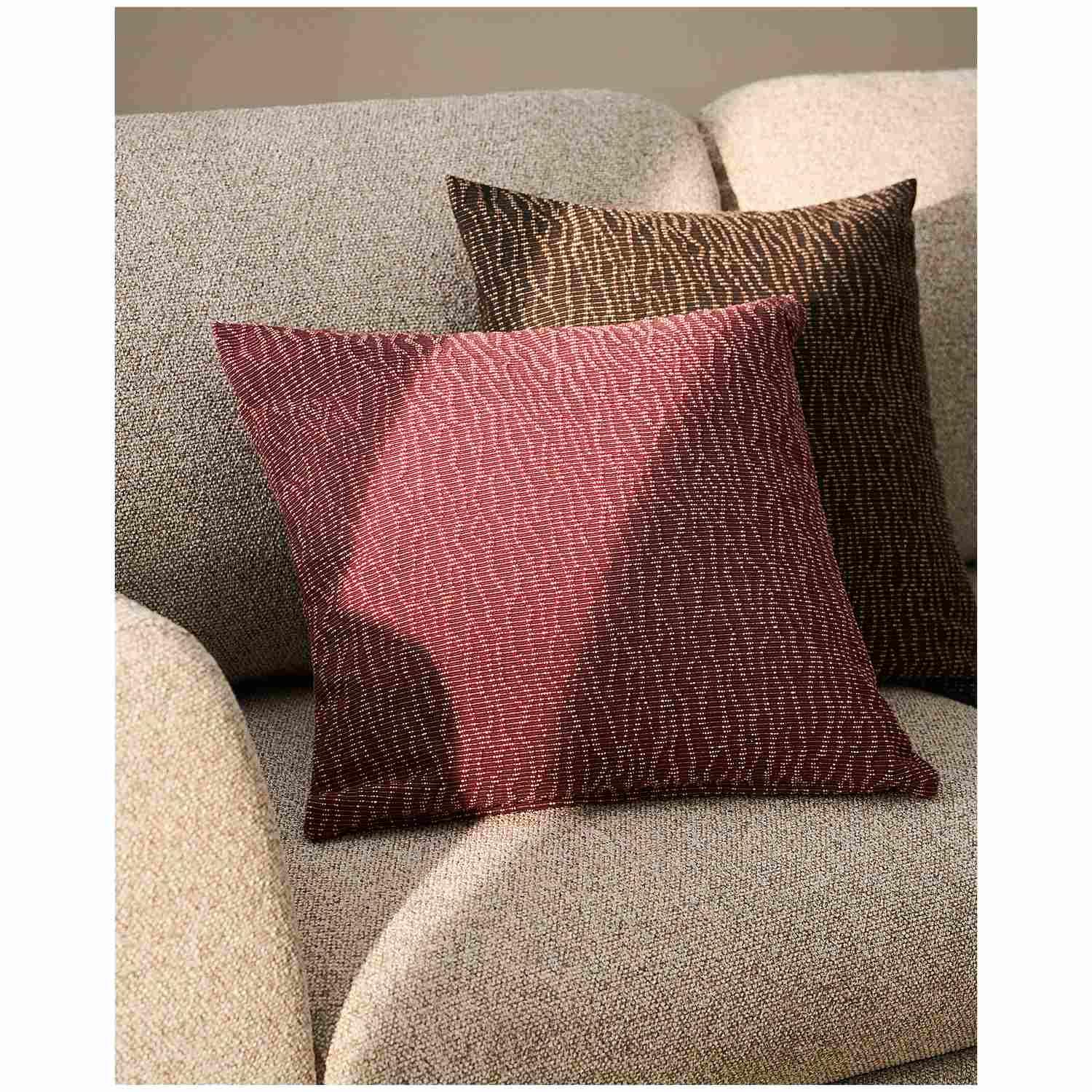 Kissenbezug Alnori aus 100 % Baumwolle mit Jacquard-Muster granatrot 50 x 50 cm