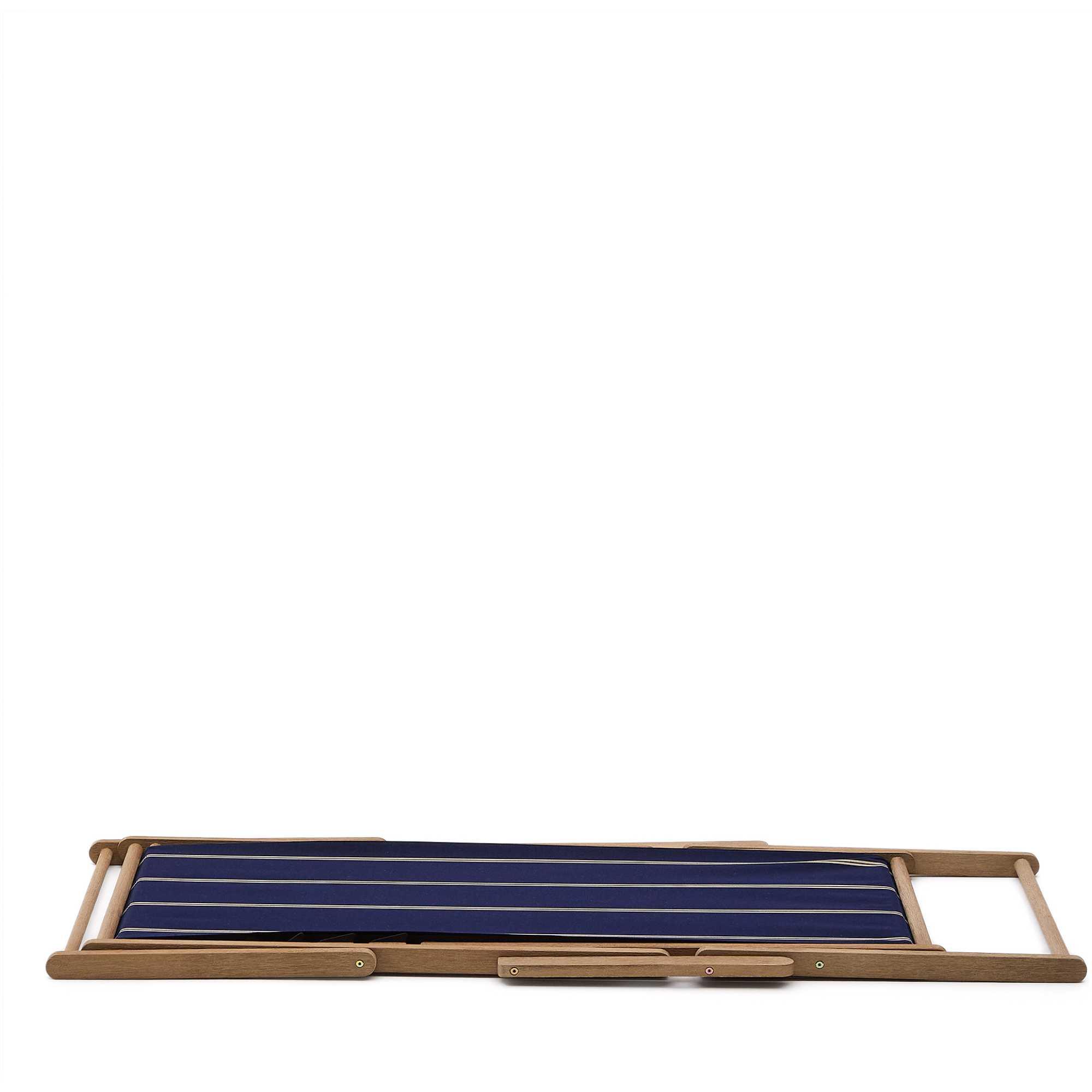 Blau-beige gestreifter klappbarer Outdoor-Liegestuhl Vilara aus massivem Akazienholz, FSC 100%