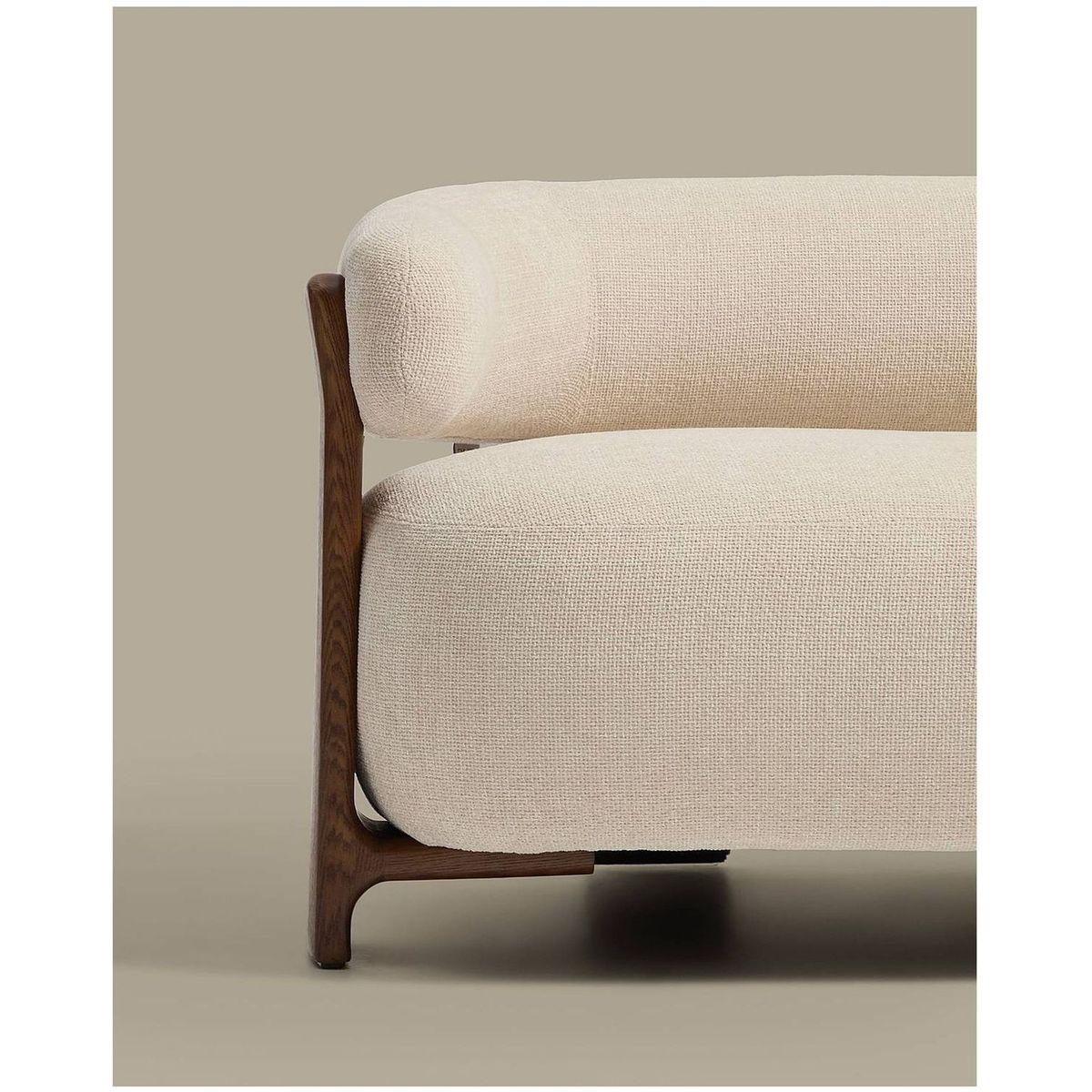 2-Sitzer Sofa Granite mit beiger Chenille und Beinen aus massivem Eschenholz mit Nussbaumfinish 155 FSC 100 %