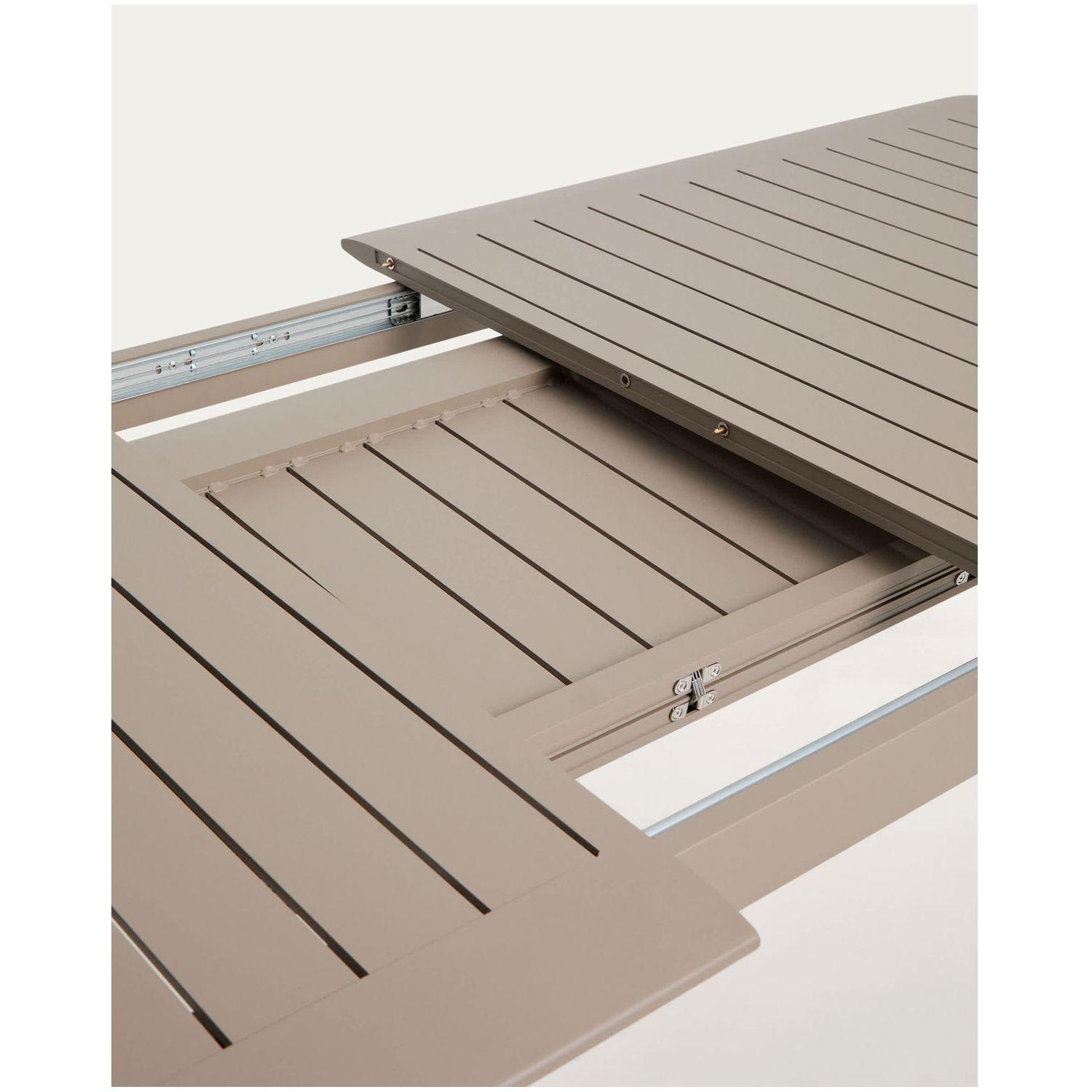 Ausziehtisch Brela aus Aluminium und 6 Stapelstühle Livadia aus Aluminium und taupefarbene