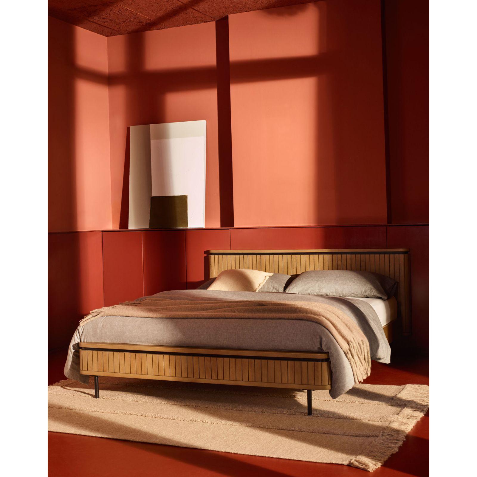Holzbett Licia Mangoholz natur 160x200