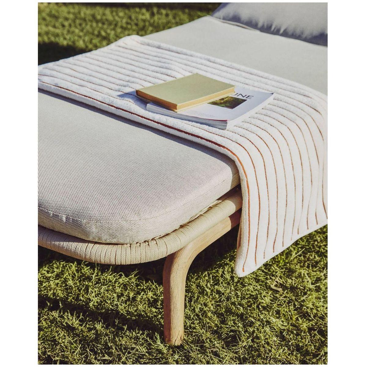 Handtuch Dorane aus 100 % Baumwolle mit orangefarbenen Streifen 70 x 140 cm